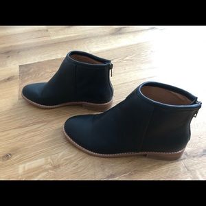 Black UO Booties - size 6